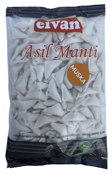 Eine Tüte Asil elvan Tortellini Muska 800g mit türkischen Teigtaschen und einem weiß-roten Etikett auf der Verpackung.